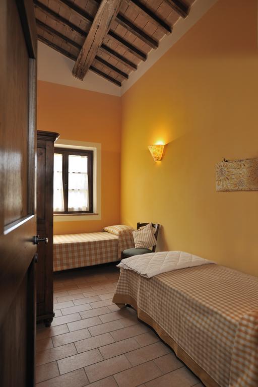Agriturismo Il Corniolo Cenerente Luaran gambar