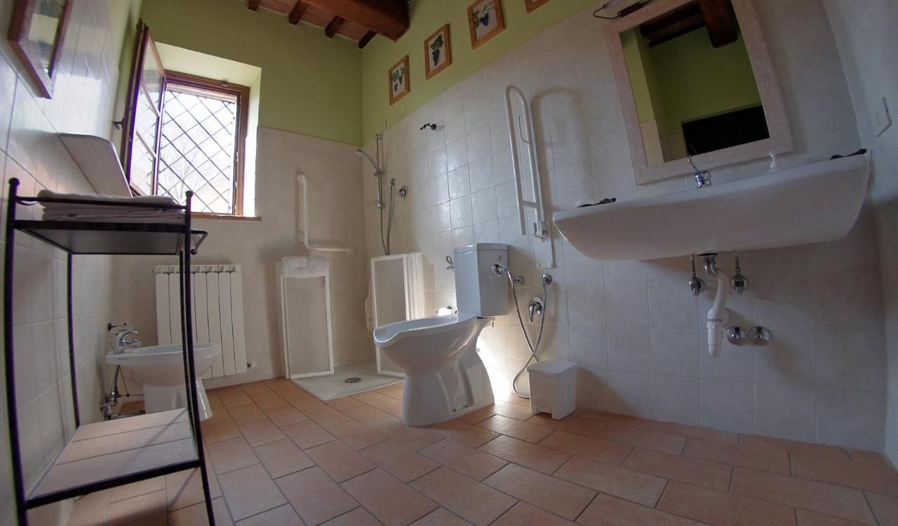 Agriturismo Il Corniolo Cenerente Luaran gambar